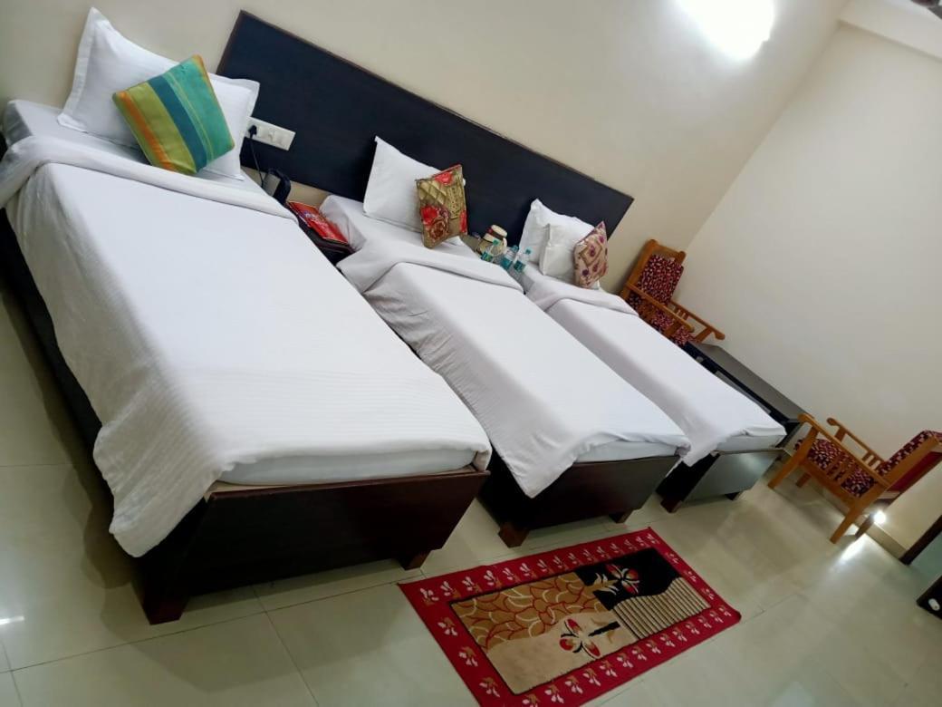 Hotel The Ideal Kushinagar Luaran gambar