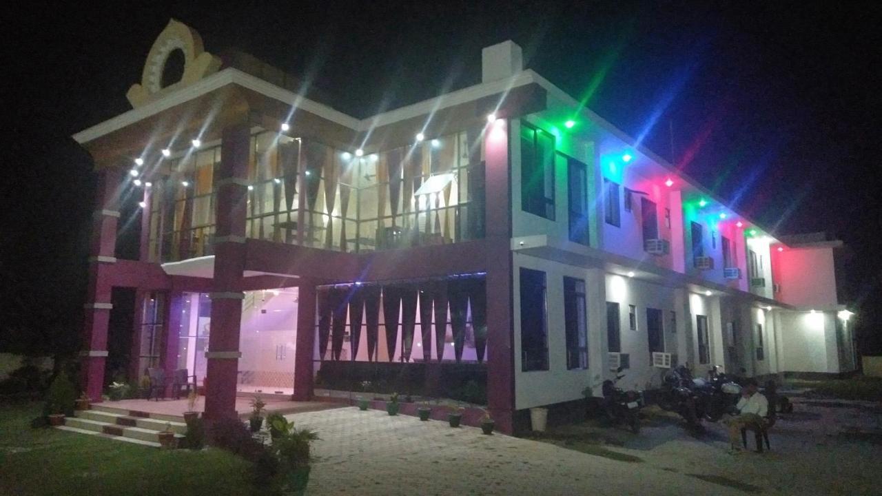 Hotel The Ideal Kushinagar Luaran gambar