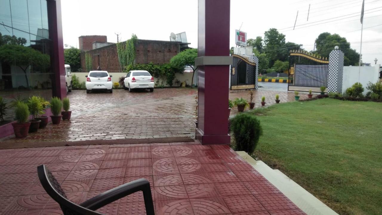 Hotel The Ideal Kushinagar Luaran gambar