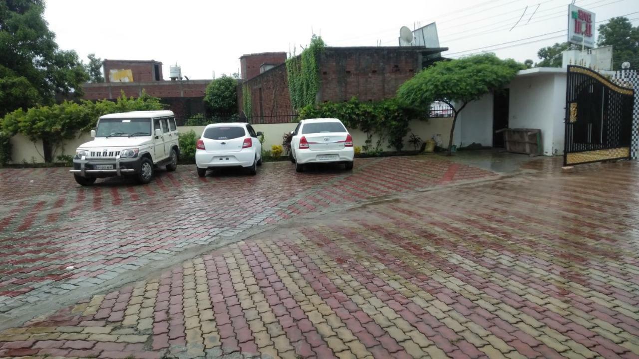 Hotel The Ideal Kushinagar Luaran gambar