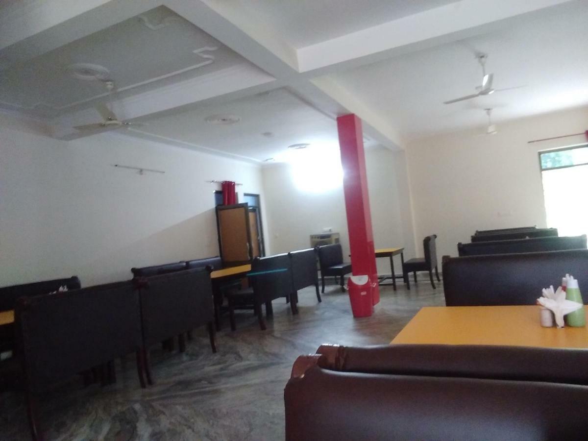 Hotel The Ideal Kushinagar Luaran gambar