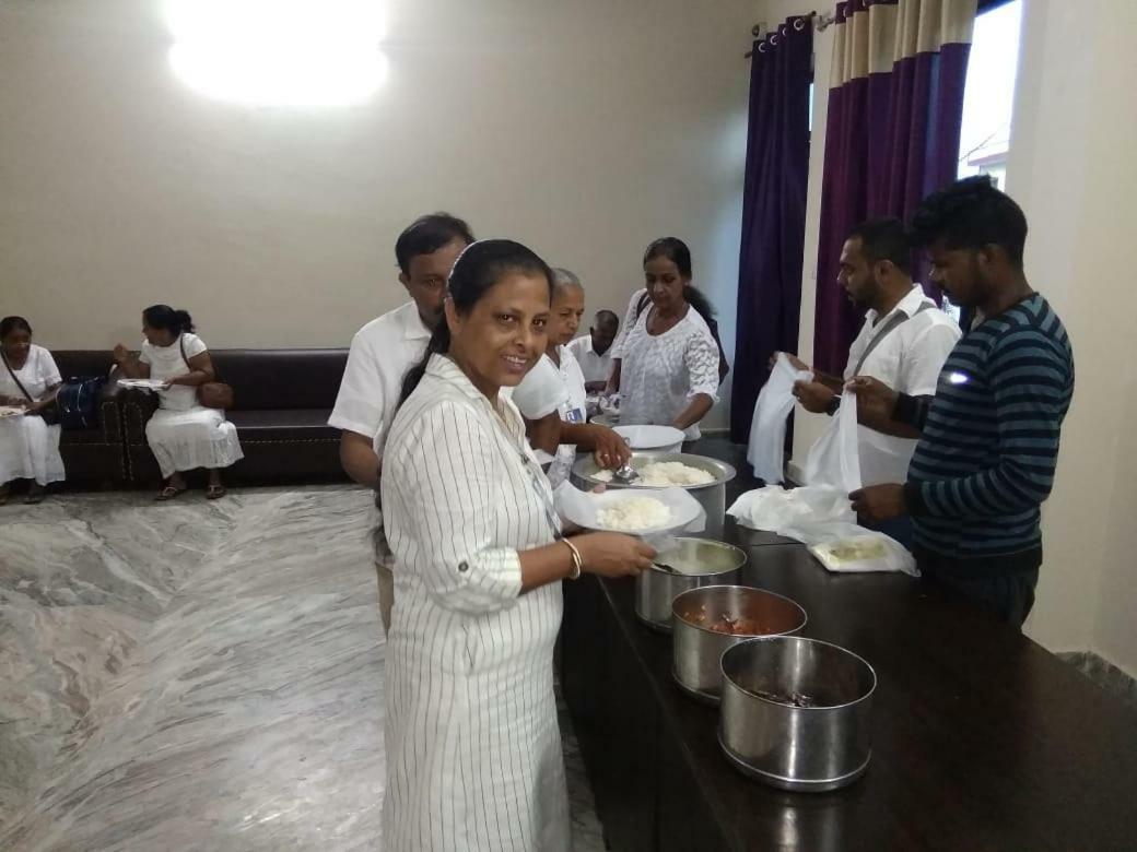 Hotel The Ideal Kushinagar Luaran gambar