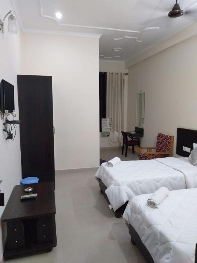 Hotel The Ideal Kushinagar Luaran gambar